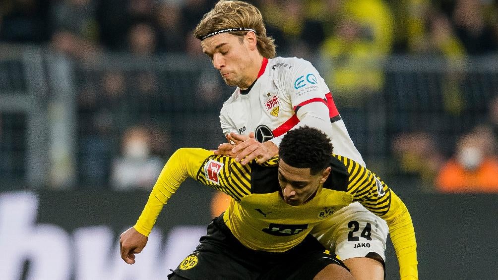 Borussia Dortmund vs Stuttgart en partido de la Bundesliga