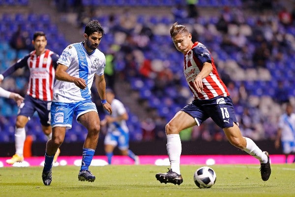 Puebla frente a Chivas en el Apertura 2021