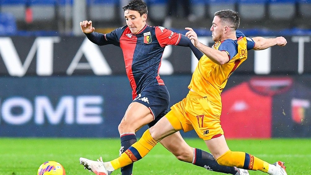 Genoa frente a Roma en la Serie A