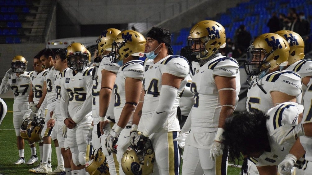 Jugadores de Pumas Acatlán previo a un partido