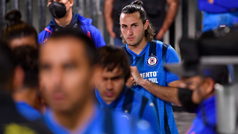 Santiago Giménez previo al juego vs Monterrey