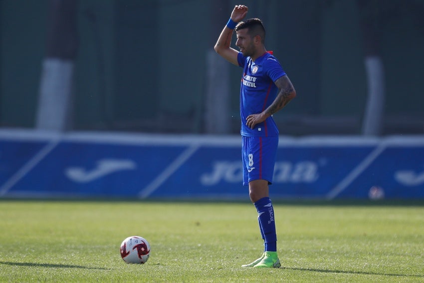 Pablo Ceppelini en un juego de Cruz Azul Sub 20