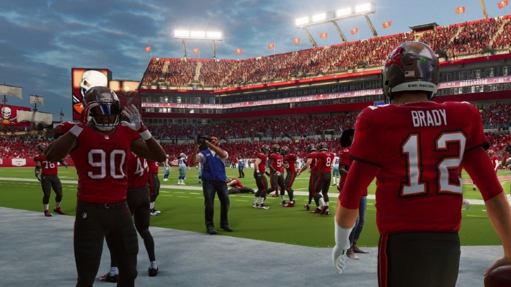 Tom Brady con los Buccaneers en Madden NFL 22