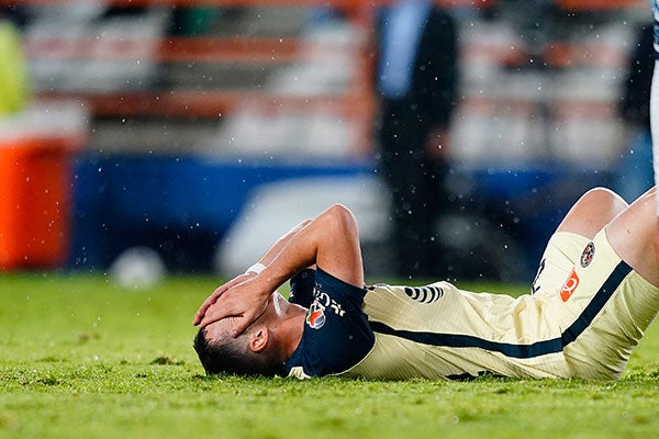 Federico Viñas se lamenta tras una falla