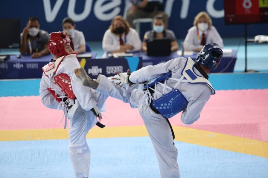 Juan Pablo Esquivel ganó plata en taekwondo