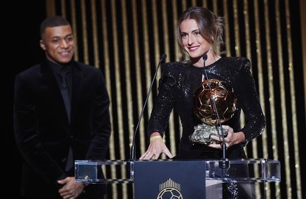 Mbappé y Alexia Putellas, ganadora del Balón de Oro