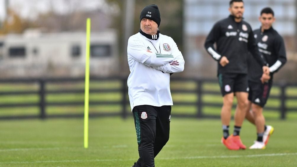 Martino en una práctica con el Tri