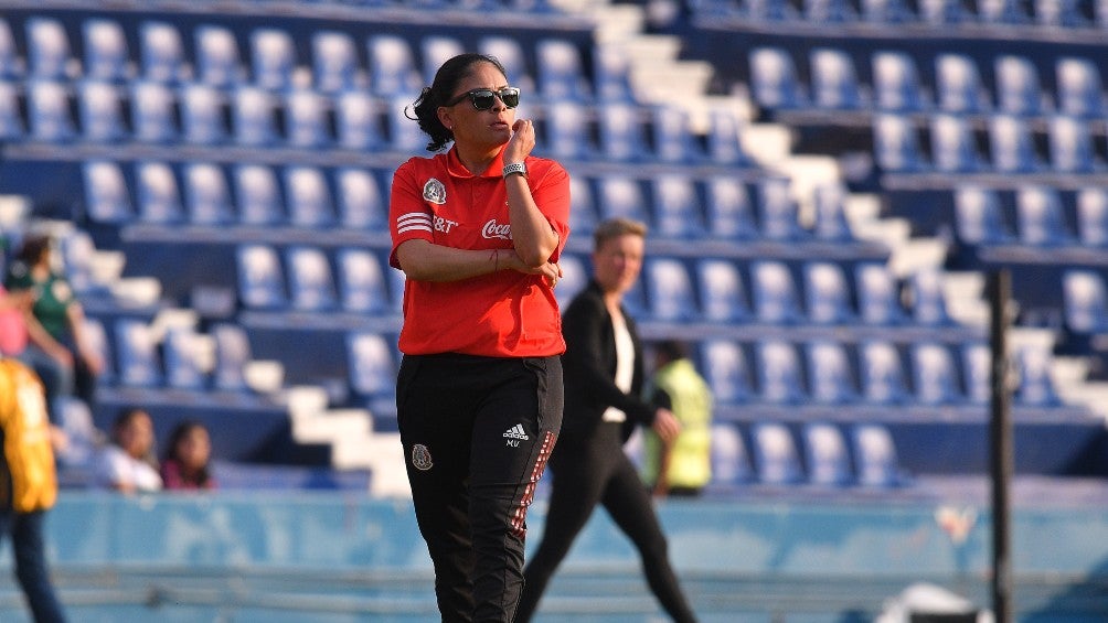 Mónica Vergara en empate ante Canadá