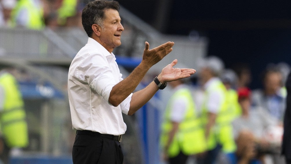 Juan Carlos Osorio dirigiendo a la Selección Mexicana en Rusia 2018