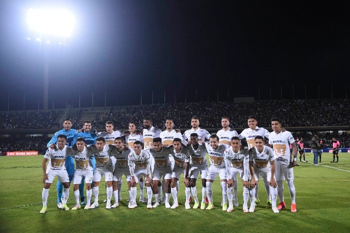 Jugadores de Pumas antes de la Semifinal contra Atlas