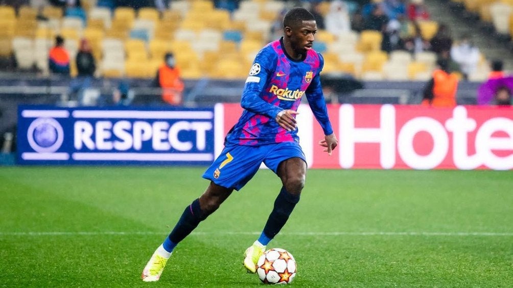 Osumane Dembélé jugando con el Barcelona en Champions League