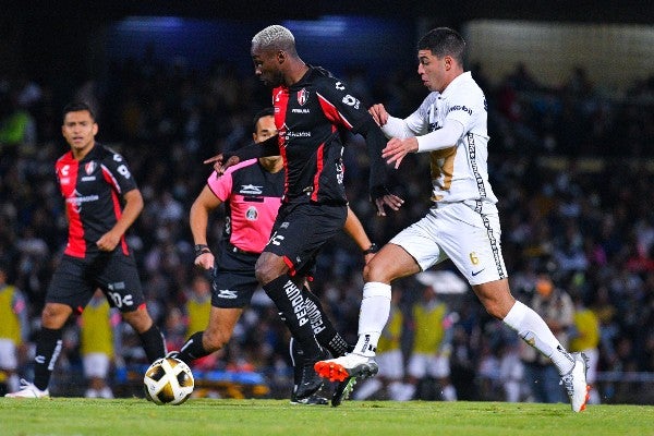 Pumas frente a Atlas en la Ida de las Semifinales