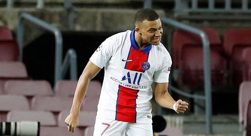 Kylian Mbappé festeja un gol con el PSG