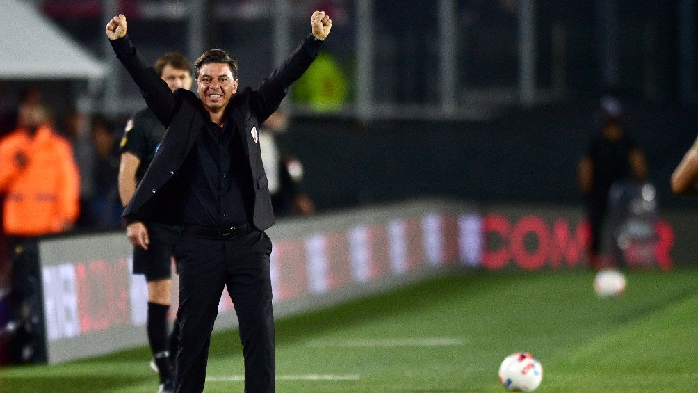 Marcelo Gallardo festejando campeonato de la Liga de Argentina