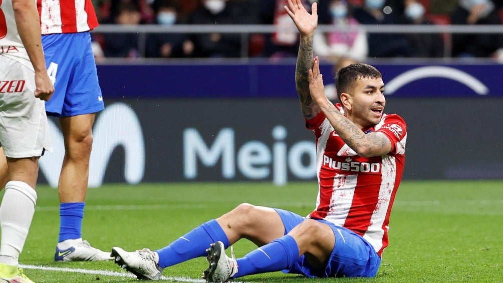 Correa en reclamo con el Atleti