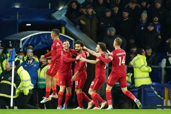 Mohamed Salah celebra anotación con el Liverpool