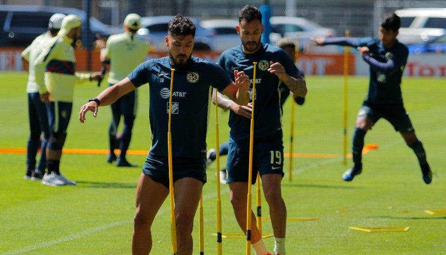 Bruno Valdes y Emanuel Aguilera en entrenamiento