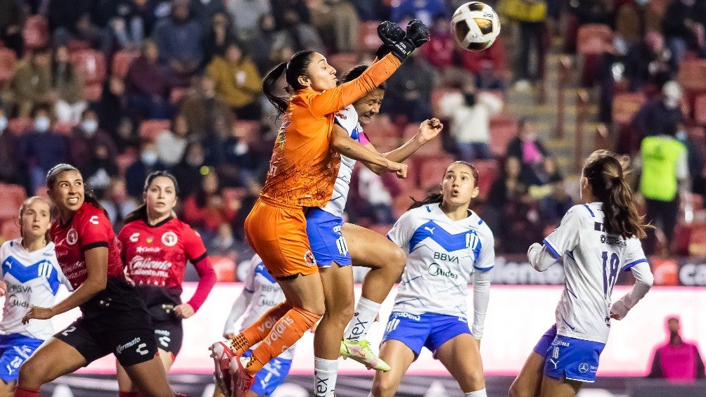 Tijuana frente a Monterrey en el Estadio Caliente