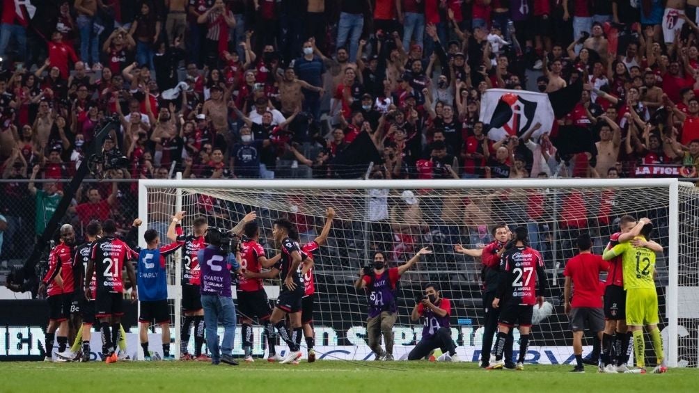 Los Rojinegros festejan el pase a la Final 