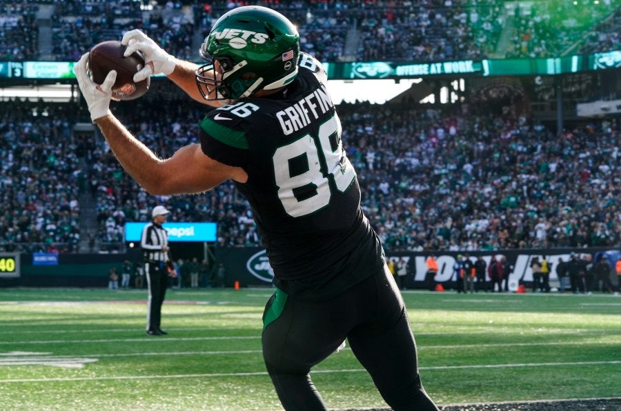 Ryan Griffin atrapa un balón de touchdown