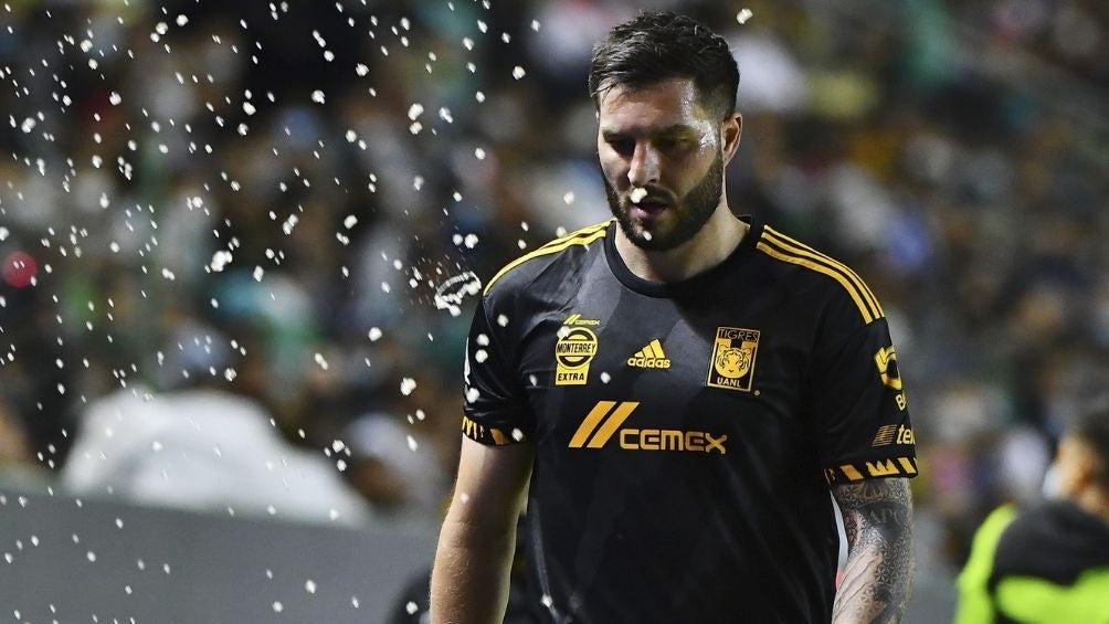 Gignac en el juego Tigres