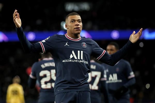 Mbappé en festejo de gol