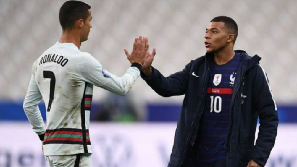 Cristiano Ronaldo y Mbappé tras un Portugal ante Francia 