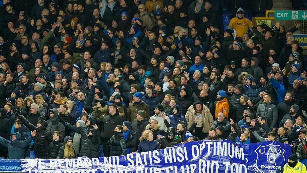 Afición del Everton durante partido de la Premier League