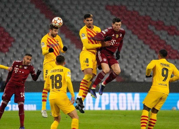 Bayern Munich en acción frente al Barcelona