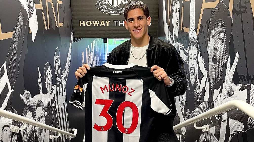 Santiago Muñoz en su presentación con el Newcastle