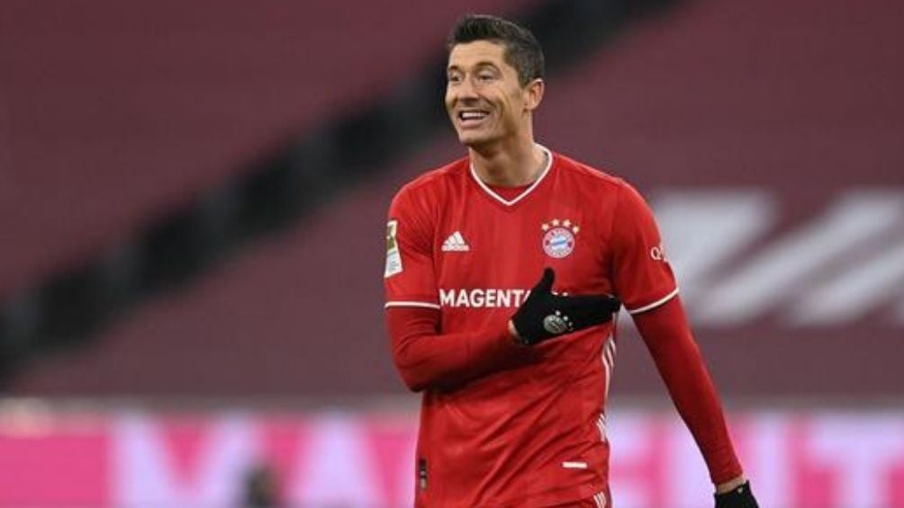 Robert Lewandowski durante un partido 