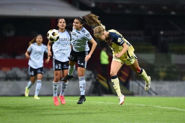 Gol de Sarah Lubber para el América