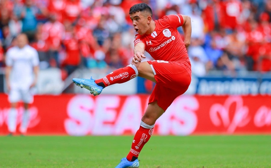 Fernández en disparo con los Diablos Rojos