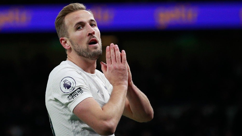 Harry Kane lamentándose durante un partido con el Tottenham