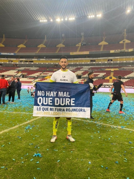 Camilo Vargas durante festejos por título con Atlas