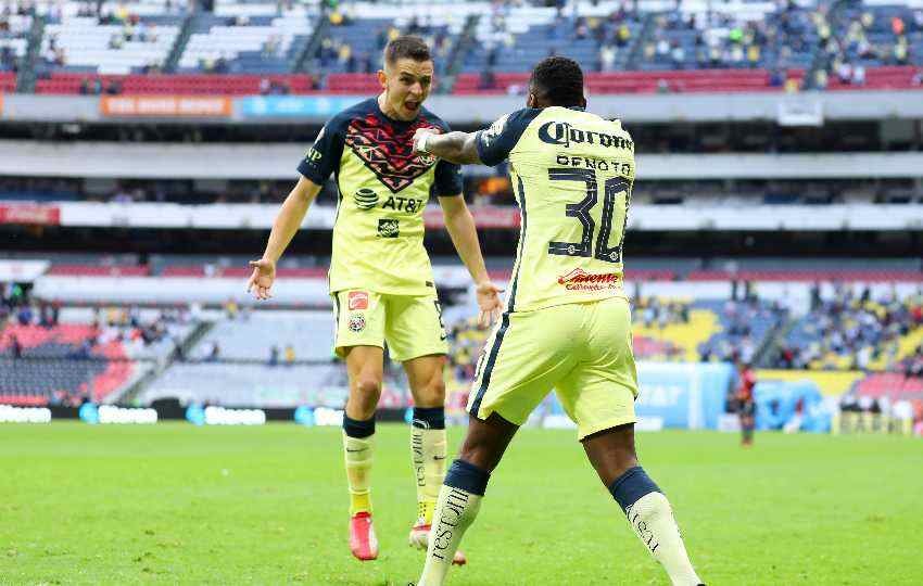 Renato y Fidalgo en el Azteca 