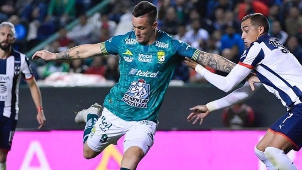 Leo Ramos en acción con León