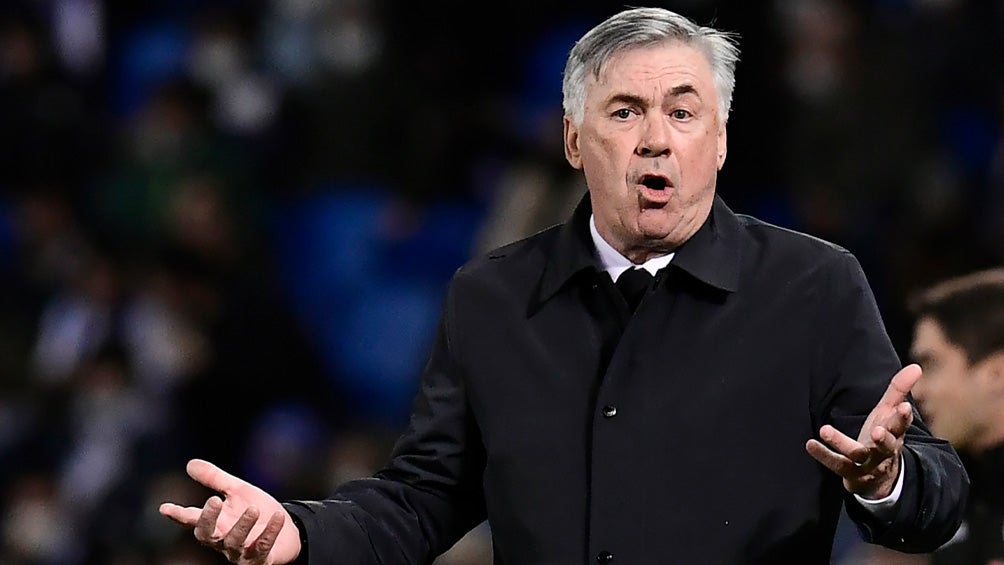 Carlo Ancelotti durante un duelo del Real Madrid 