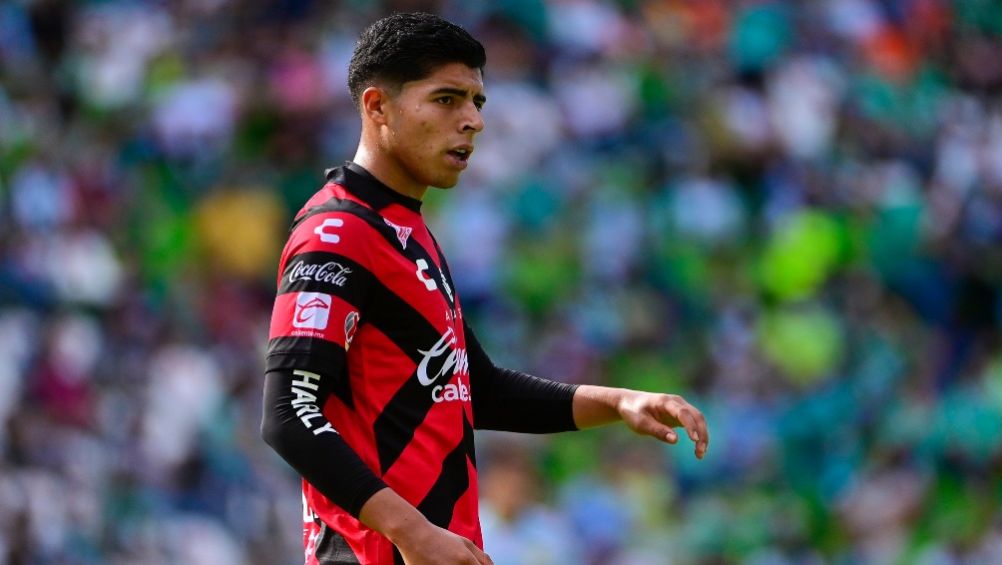 Víctor Guzmán en un partido de los Xolos de Tijuana