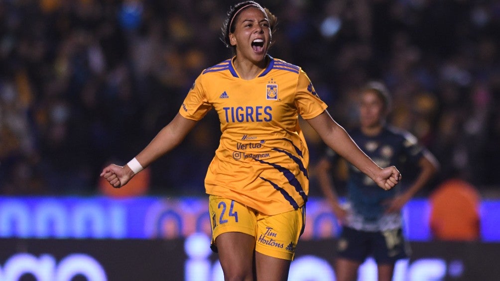 María Sánchez celebra con Tigres