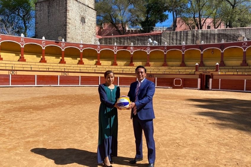 Madaí Pérez con Jorge Corichi en la Plaza de Toros "Jorge 'El Ranchero' Aguilar"