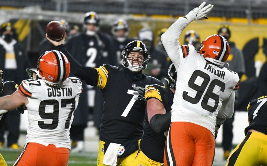 Roethlisberger en juego ante Browns