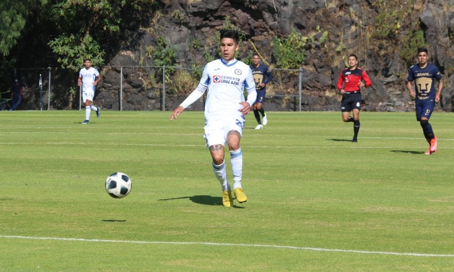 Pol Fernández durante el juego disputado en la Cantera