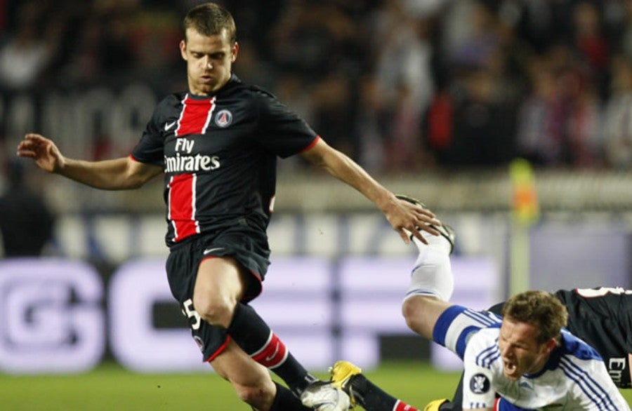 Jérôme Rothen en juego con los parisinos