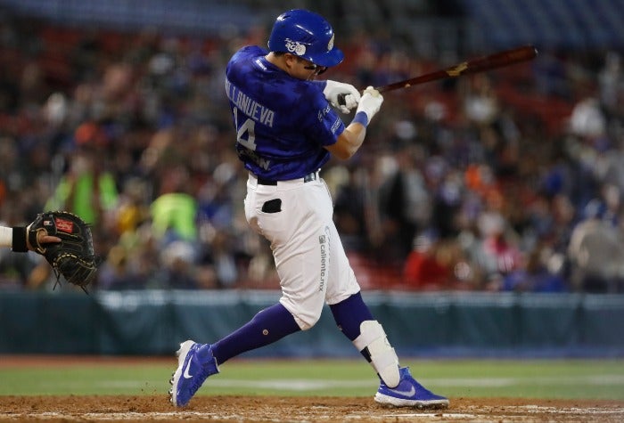 Acción en el Charros vs Sultanes 