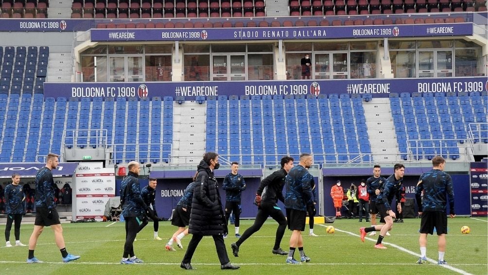 Jugadores del Inter tras la cancelación del partido