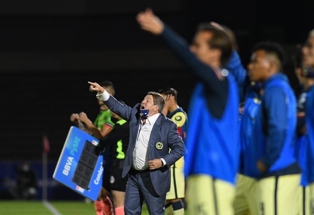 Miguel Herrera como DT del América