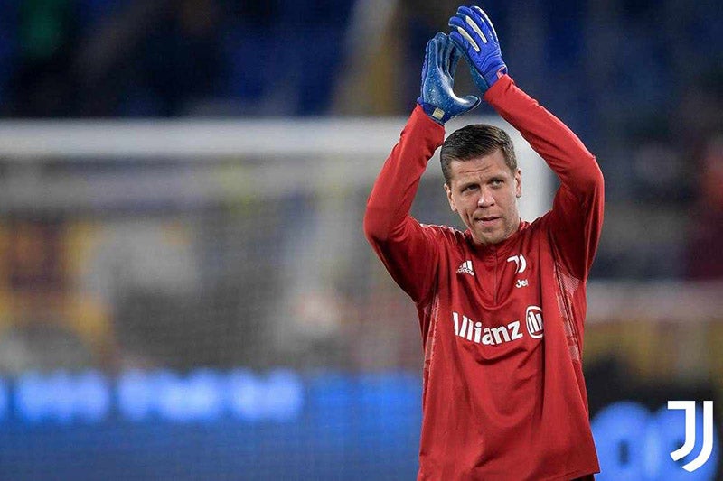 Wojciech Szczesny durante un duelo con la Juventus 