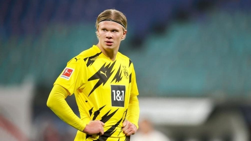 Haaland en un partido con el Dortmund