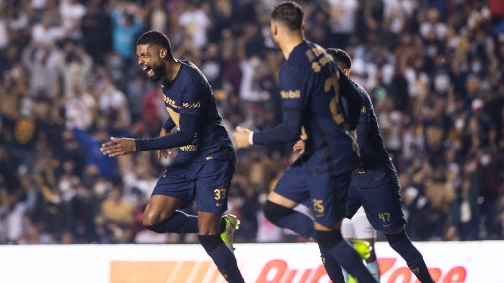 Pumas celebra frente a Querétaro